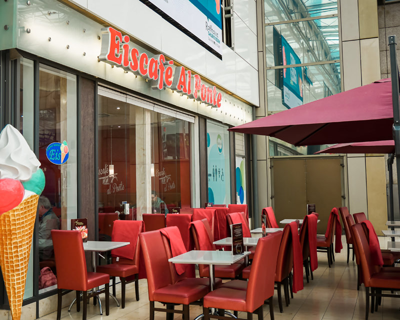 Eiscafe Al Ponte in der Rathaus Galerie Essen